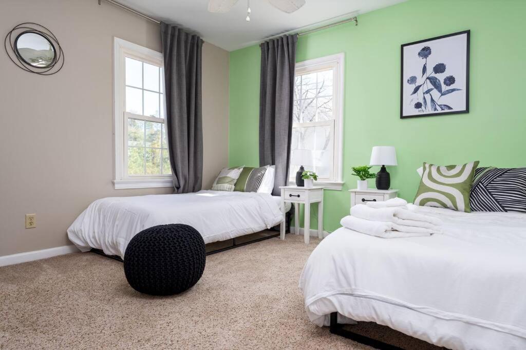 Serenity Beach House In Central Ilm W/ King Bed Wilmington Bagian luar foto