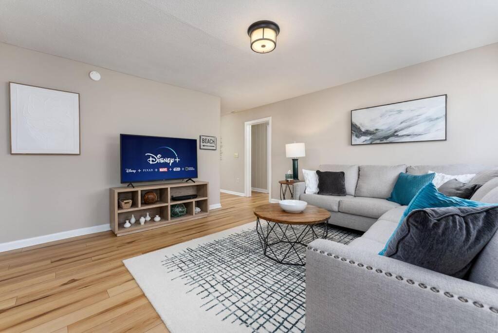 Serenity Beach House In Central Ilm W/ King Bed Wilmington Bagian luar foto